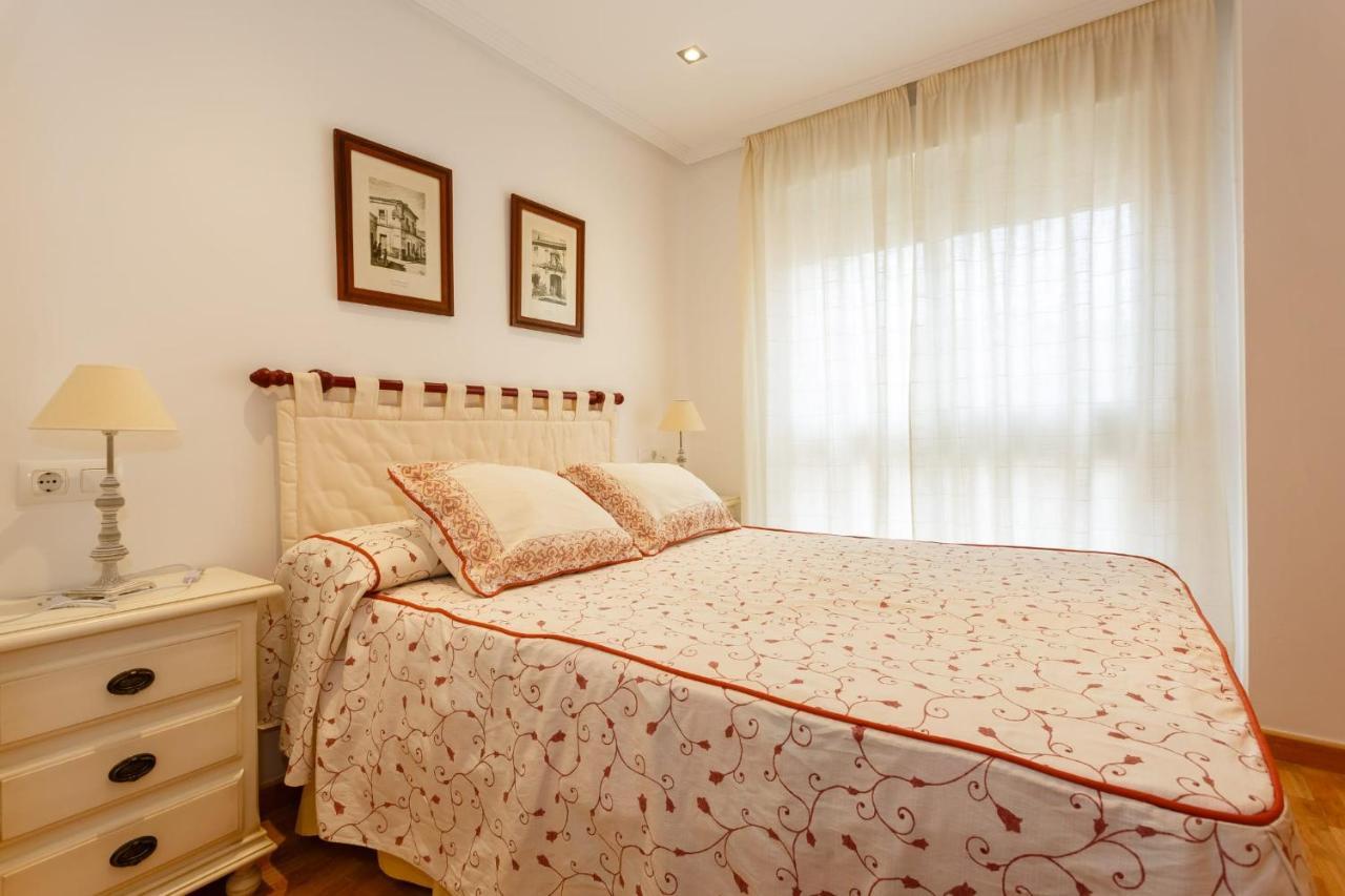Gatu Villa Elvira Junto Al Hospital Y Playa 2 Dormit Y 2 Banos, Preferente Mayores De 25 Anos Y Familias كاديز المظهر الخارجي الصورة